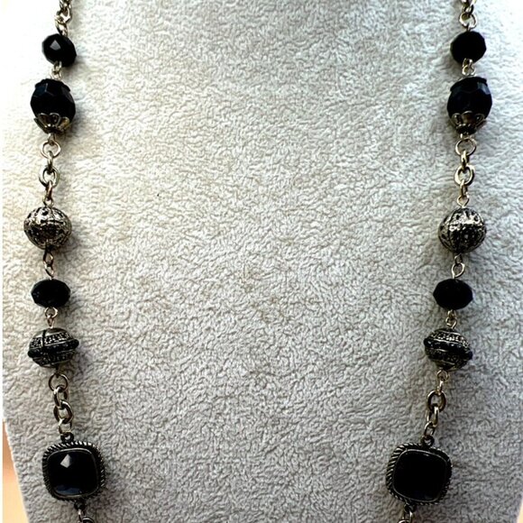 Vintage-Inspired Long Gold & Black Beaded Necklace.  C12 - Picture 3 of 10